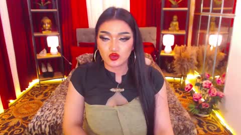 Snapshot of alurajhenson chatting on January 26, 2025, 5:02 am Alura Jhenson online show from January 26, 2025, 5:02 am