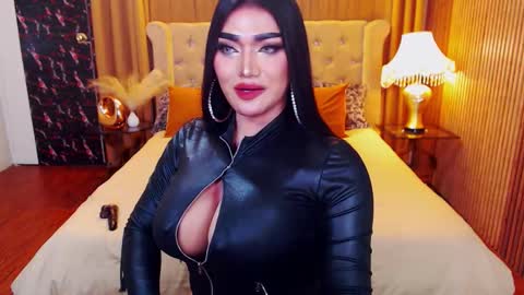 Snapshot of alurajhenson chatting on November 11, 2025, 1:49 am Alura Jhenson online show from November 11, 2025, 1:49 am