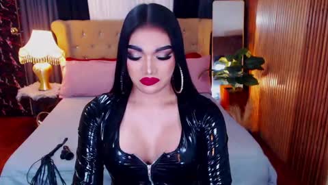 Snapshot of alurajhenson chatting on May 7, 2026, 2:17 am Alura Jhenson online show from May 7, 2026, 2:17 am