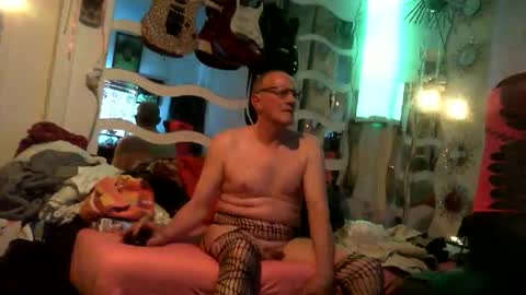 Snapshot of alwaysniceguy2 chatting on May 22, 2026, 2:40 am HoneyMelonGuy online show from May 22, 2026, 2:40 am