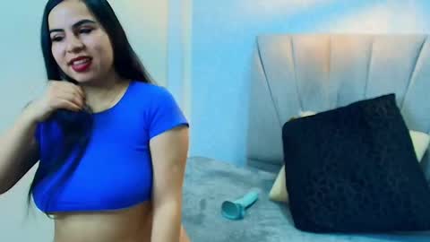 Snapshot of aly_smith_ chatting on September 28, 2025, 11:59 am A L Y online show from September 28, 2025, 11:59 am