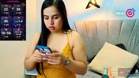 Snapshot of aly_smith_ chatting on November 6, 2025, 11:44 am A L Y online show from November 6, 2025, 11:44 am