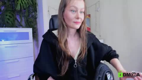 alya__me online show from May 5, 2026, 10:34 am