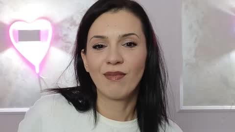 Snapshot of alyarei chatting on November 9, 2025, 7:23 pm alyarei online show from November 9, 2025, 7:23 pm