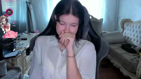 Snapshot of alyaska_yang chatting on July 2, 2026, 9:59 am alyaska_yang online show from July 2, 2026, 9:59 am