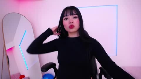 Snapshot of alydolly_ chatting on February 27, 2026, 10:43 pm Aly Dolly online show from February 27, 2026, 10:43 pm