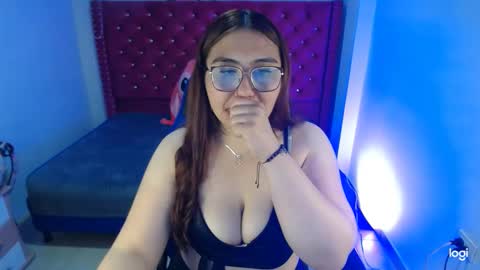 alyninxxx_m online show from March 7, 2025, 12:34 pm
