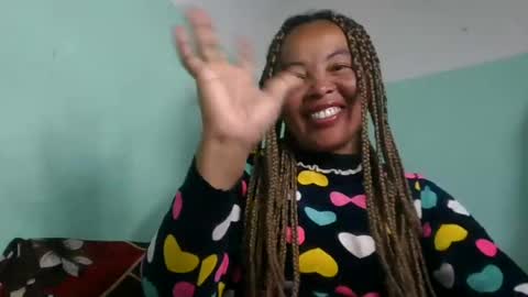 alypierette online show from July 28, 2026, 6:31 am