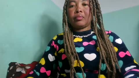 alypierette online show from July 28, 2026, 11:17 am