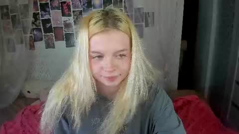 Snapshot of alysameow chatting on August 3, 2026, 2:32 am Alysa 7GMT online show from August 3, 2026, 2:32 am