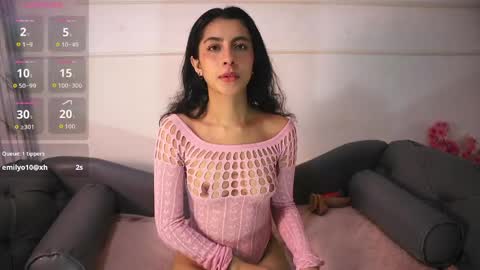 alyssa_joness online show from April 17, 2026, 3:42 am