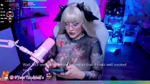  . Monday to Saturday at 10pm and 6am Colombia time online show from September 19, 2025, 4:36 am