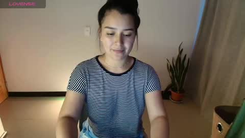 alyssia wolds online show from April 15, 2026, 10:54 pm