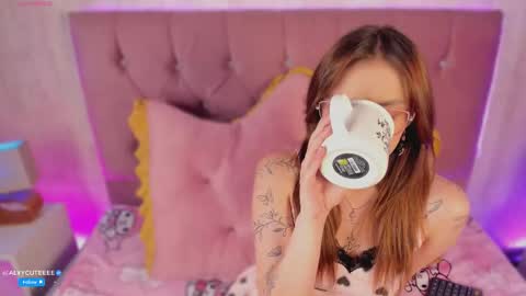 Alyy online show from March 19, 2026, 8:35 pm