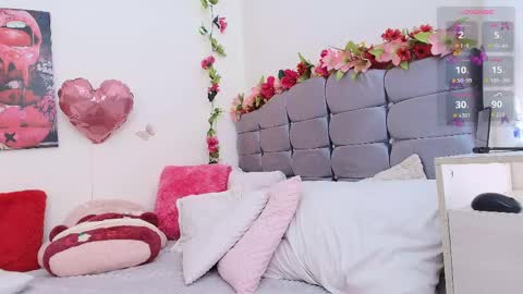 Snapshot of amabella_w chatting on April 18, 2026, 7:58 pm Isabella online show from April 18, 2026, 7:58 pm
