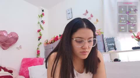 Snapshot of amabella_w chatting on April 19, 2026, 7:49 pm Isabella online show from April 19, 2026, 7:49 pm