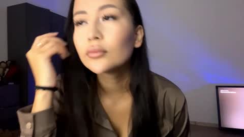 Karen online show from December 18, 2025, 11:16 am