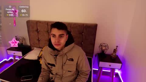 Amadeo Wild online show from December 2, 2024, 1:57 pm