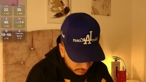 Snapshot of amadeo_wild chatting on April 28, 2026, 4:28 am Amadeo Wild online show from April 28, 2026, 4:28 am