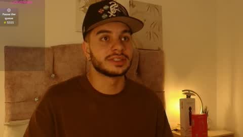 Snapshot of amadeo_wild chatting on May 22, 2026, 5:03 am Amadeo Wild online show from May 22, 2026, 5:03 am