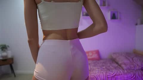 Amai  Liu online show from March 3, 2026, 2:01 pm