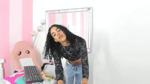 amaia_monroe online show from January 17, 2026, 9:58 am