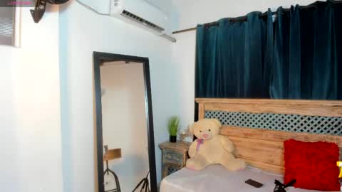 amaia_monroe online show from June 5, 2026, 5:47 am