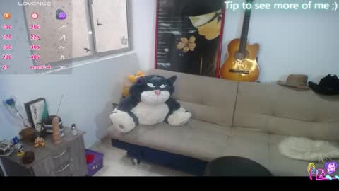 Amaia online show from May 19, 2026, 12:44 pm