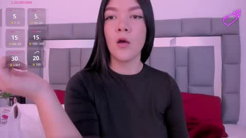 Snapshot of amaiarojas7 chatting on September 19, 2025, 7:03 pm Amaia online show from September 19, 2025, 7:03 pm