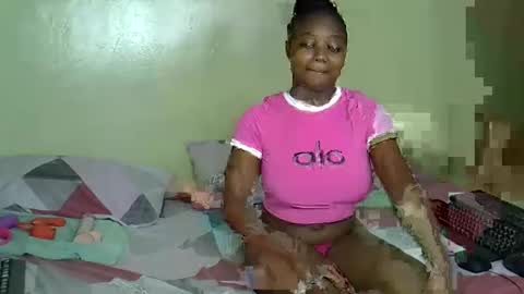 Snapshot of amala01 chatting on March 14, 2026, 4:12 pm amala01 online show from March 14, 2026, 4:12 pm