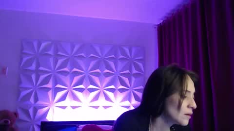 Amalett online show from October 19, 2025, 12:11 am