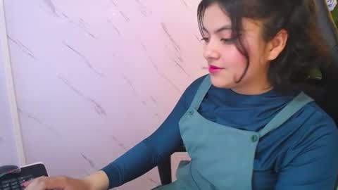 Snapshot of amalia_a chatting on July 9, 2026, 12:53 pm amalia_a online show from July 9, 2026, 12:53 pm