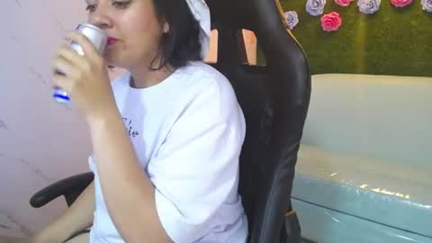 Snapshot of amalia_a chatting on July 17, 2026, 12:45 pm amalia_a online show from July 17, 2026, 12:45 pm