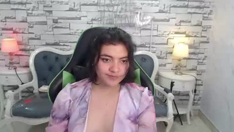 Snapshot of amalia_a chatting on July 28, 2026, 6:20 pm amalia_a online show from July 28, 2026, 6:20 pm