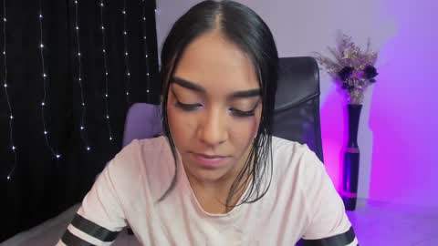 Snapshot of amalia_cruss chatting on December 14, 2024, 3:29 am Amalia cruss online show from December 14, 2024, 3:29 am