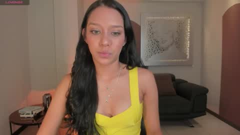 Snapshot of amalia_cruss chatting on September 13, 2025, 12:16 pm Amalia cruss online show from September 13, 2025, 12:16 pm