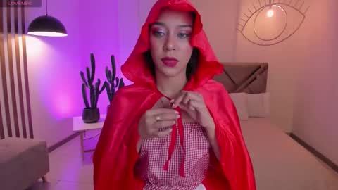Snapshot of amalia_cruss chatting on October 15, 2025, 9:04 pm Amalia cruss online show from October 15, 2025, 9:04 pm