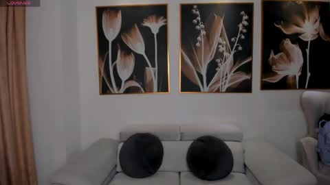 Amalia cruss online show from May 21, 2026, 7:43 pm