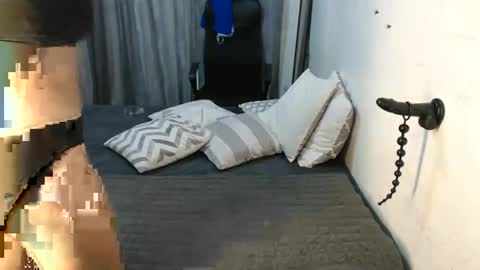 Snapshot of amaliafox11 chatting on February 9, 2025, 1:35 pm amaliafox11 online show from February 9, 2025, 1:35 pm