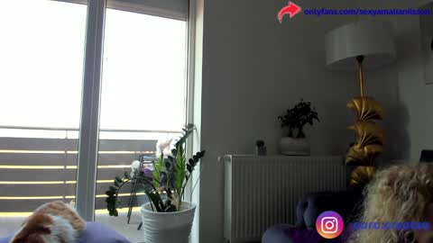 Snapshot of amalianilsson chatting on January 8, 2025, 7:34 am Amalia Nilsson online show from January 8, 2025, 7:34 am