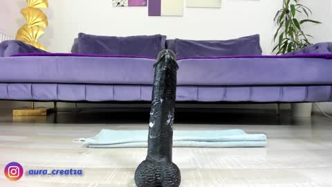 Amalia Nilsson  online show from March 14, 2026, 6:52 am