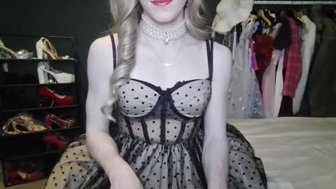 Amalie online show from February 16, 2025, 6:54 pm