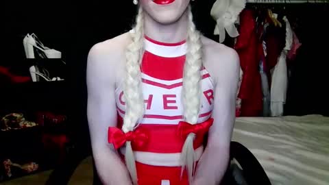 Amalie online show from October 23, 2025, 7:56 pm