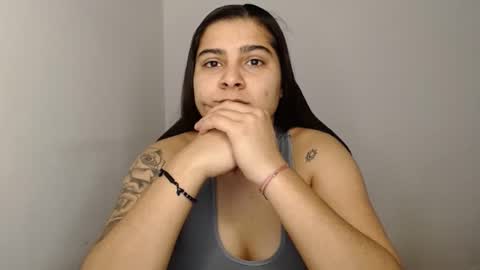 The queen of the biceps  online show from January 31, 2025, 11:56 am