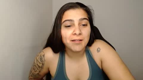 The queen of the biceps  online show from January 31, 2025, 3:00 pm