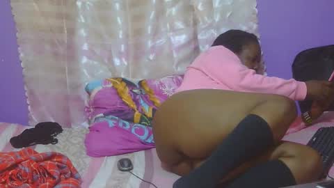 Snapshot of amanda_01_ chatting on September 12, 2025, 12:11 am amanda_01_ online show from September 12, 2025, 12:11 am