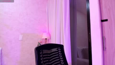 Luisa online show from January 9, 2025, 2:11 am