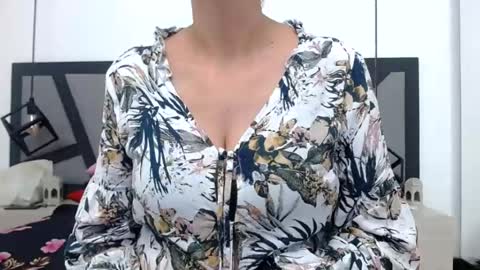 amanda_ramirez online show from July 28, 2026, 11:04 pm