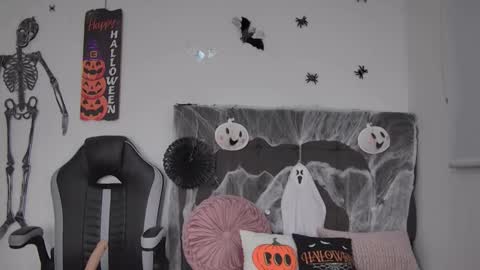 Amanda online show from October 15, 2025, 2:11 am