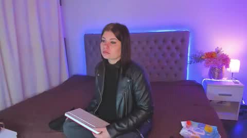 Amanda online show from April 29, 2026, 4:49 am
